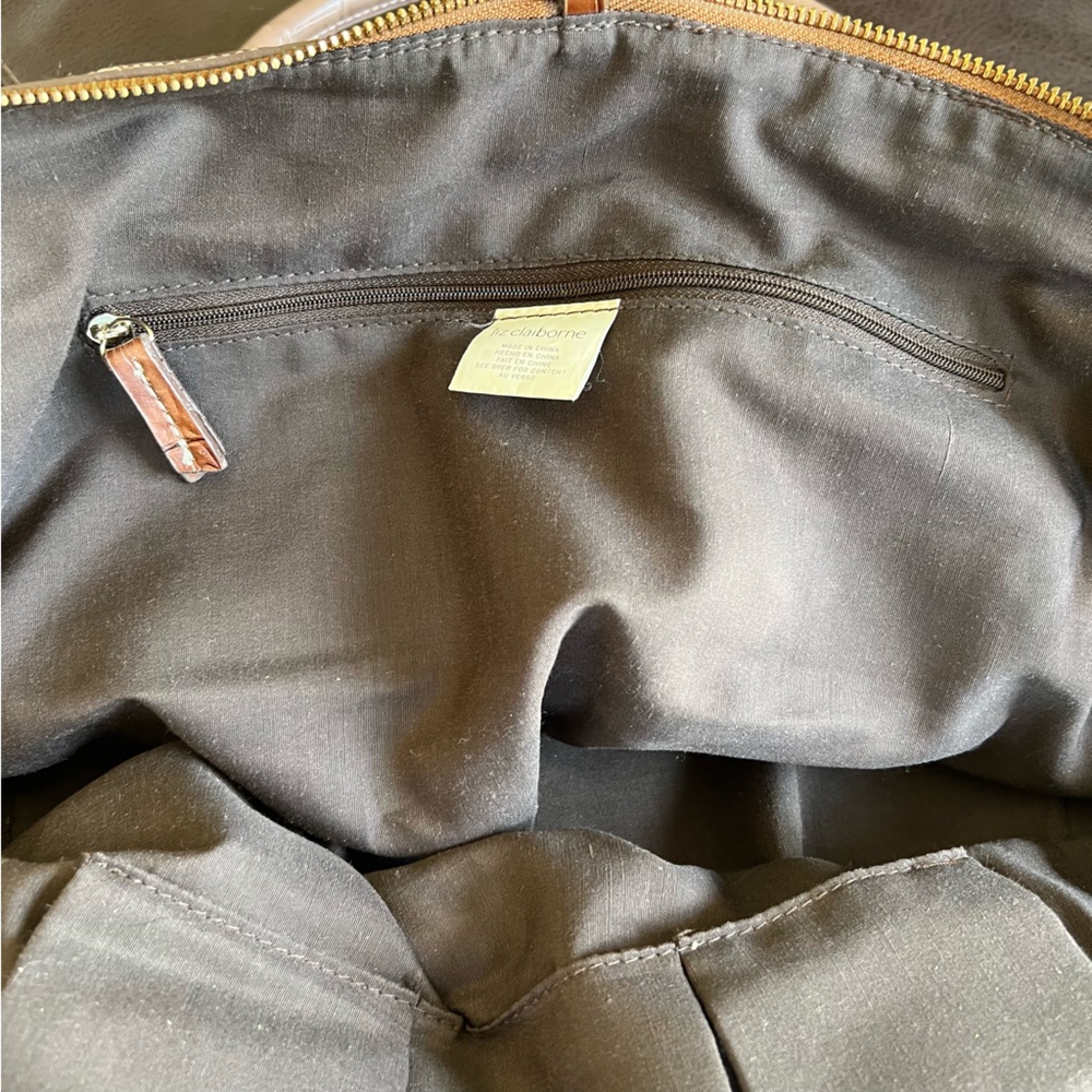 Liz Claiborne Peach Shoulder Purse - Picture 10 of 10